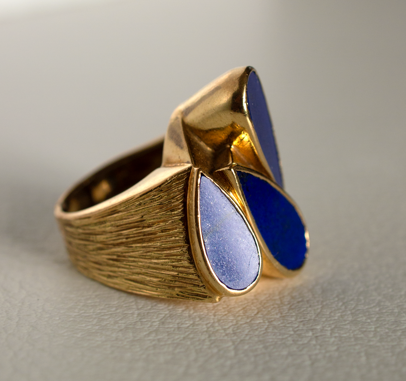 18K Gold Lapis Fashion Ring