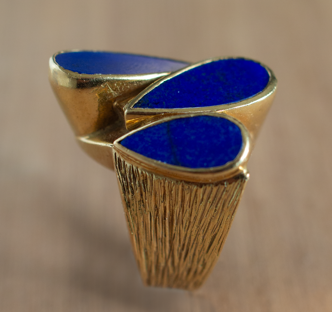 18K Gold Lapis Fashion Ring