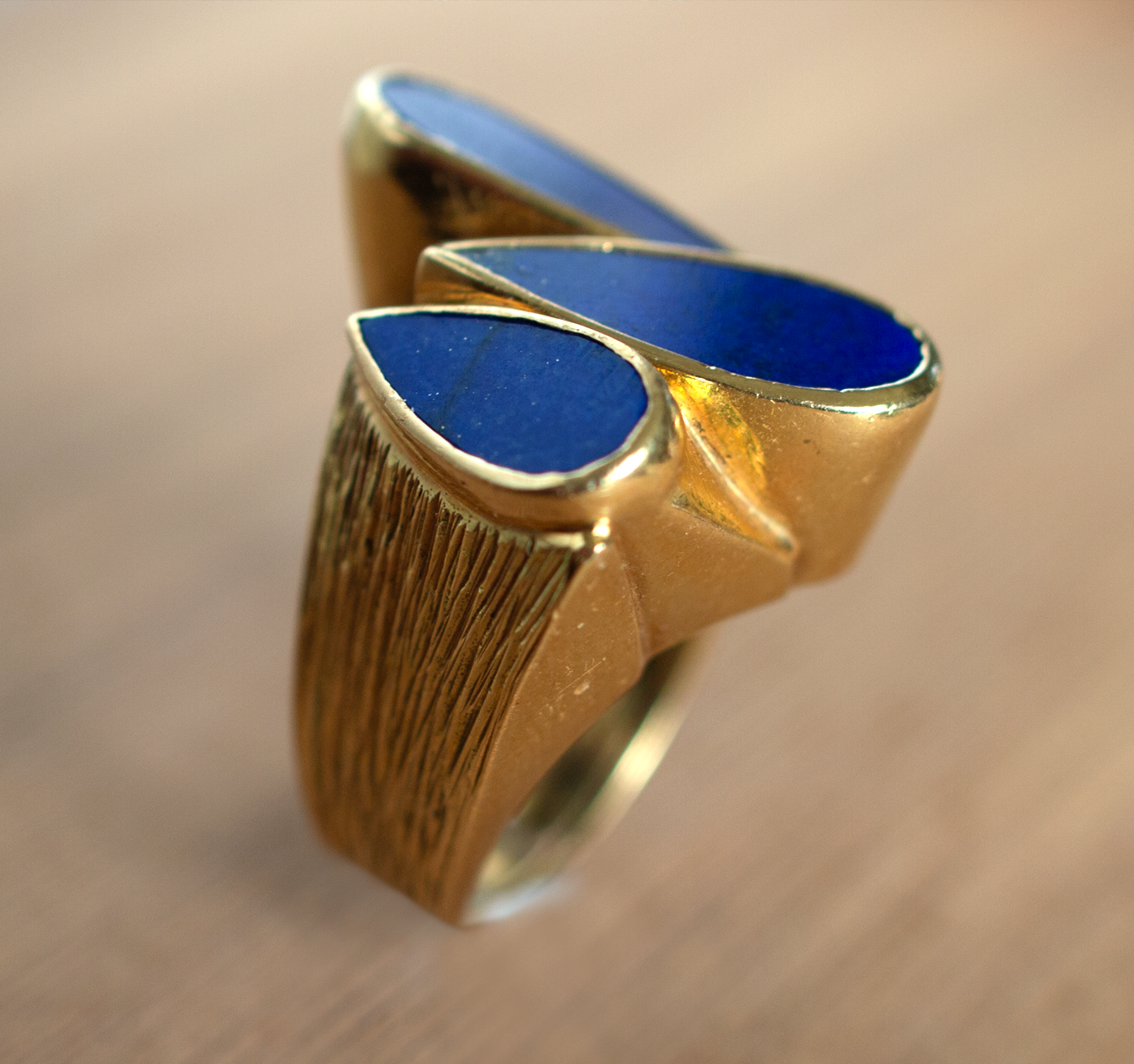 18K Gold Lapis Fashion Ring