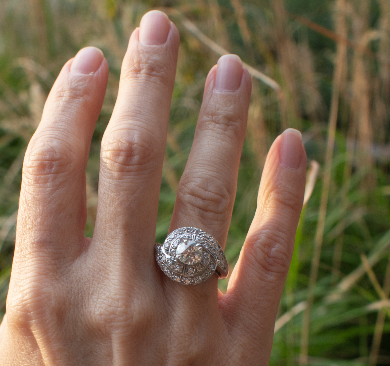 14K White Gold and Diamond Solitare Hurricane Cluster Ring