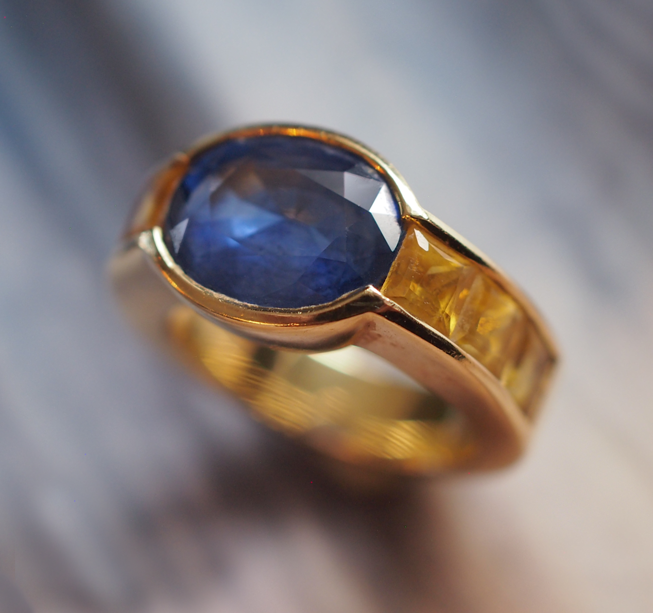 Blue & Yellow Sapphire Ring, 18K gold