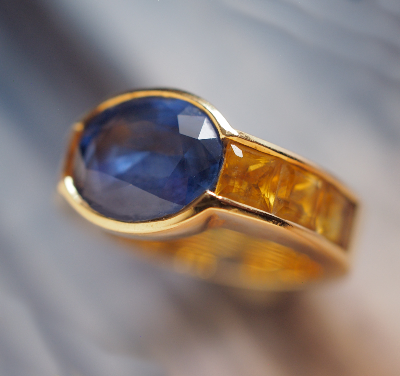 Blue & Yellow Sapphire Ring, 18K gold