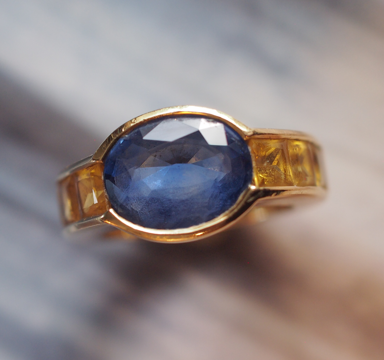 Blue & Yellow Sapphire Ring, 18K gold